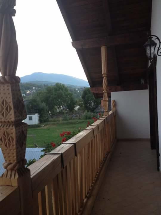 Pensiunea Rustic บอร์ชา ภายนอก รูปภาพ